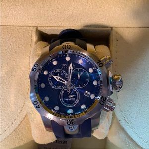 Invicta Venom Reserve Model 6111